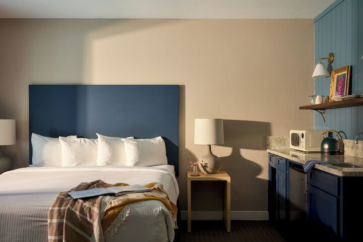 Room 43 of 114