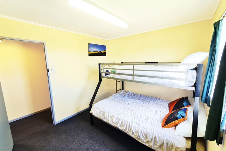 Room 21 of 28