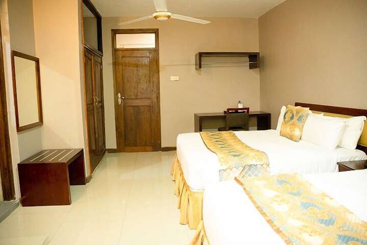 Room 6 of 15