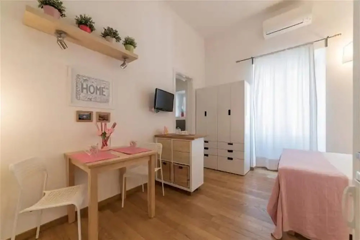 Room 2 of 15