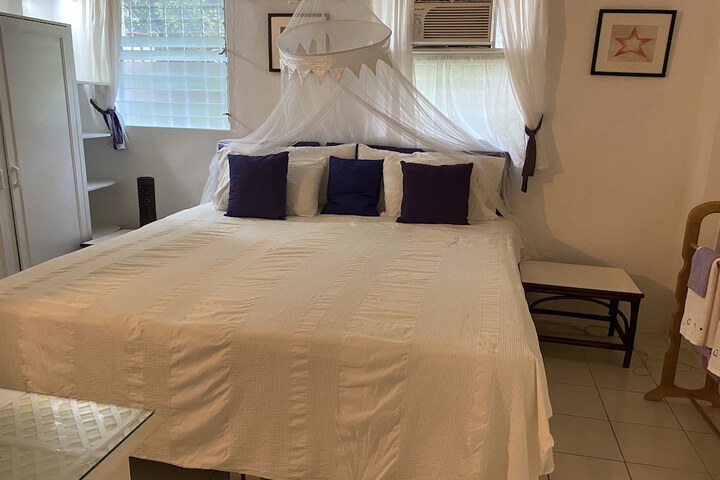 Room 10 of 90