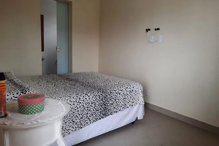 Room 2 of 24