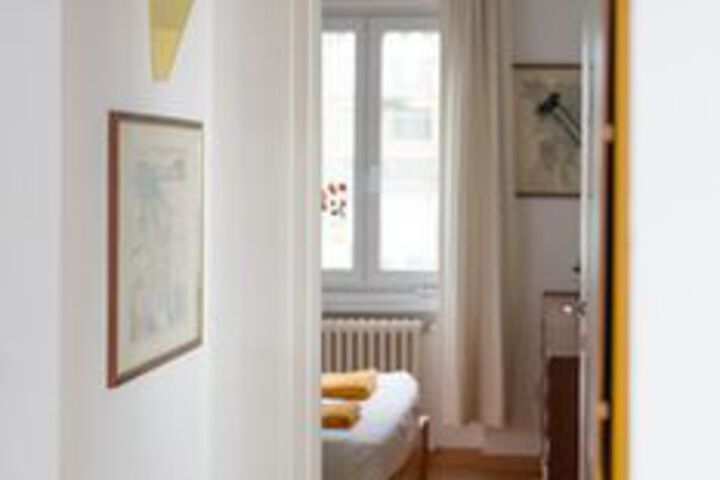 Room 12 of 26