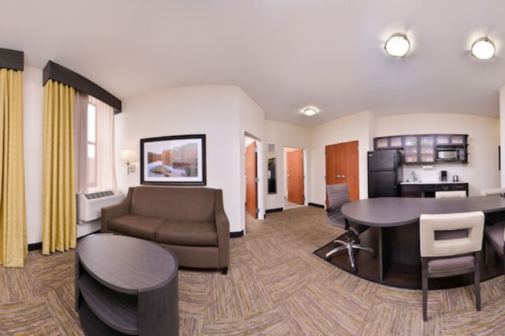 Room 5 of 61