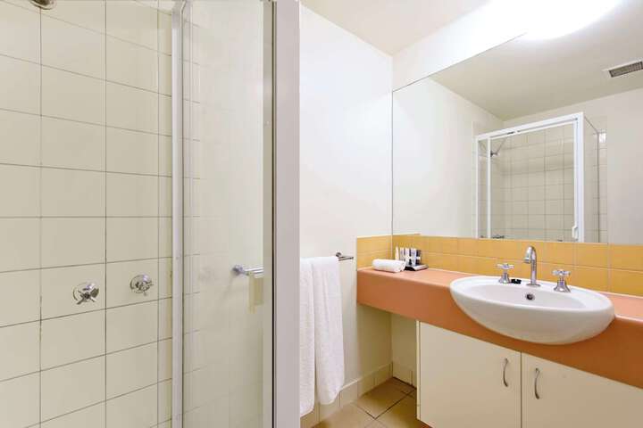 Room 30 of 42