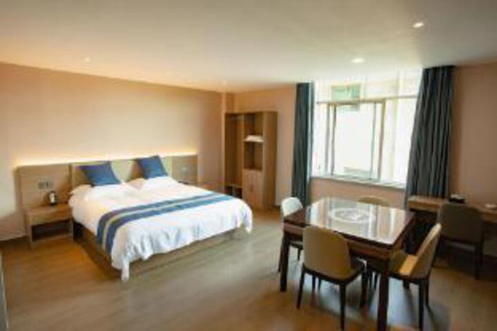 Room 20 of 21