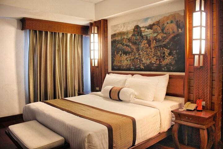 Room 13 of 48