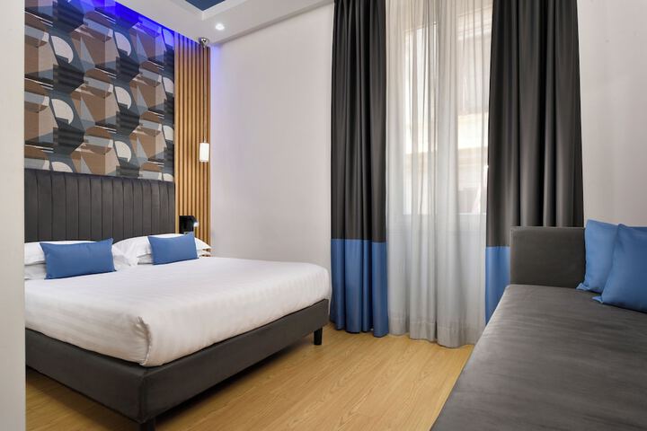 Room 43 of 68