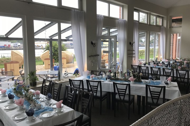 Dining 67 of 114