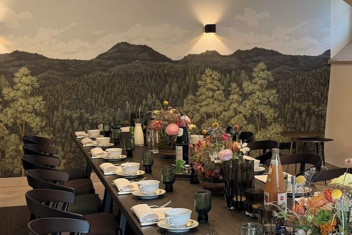 Dining 52 of 60