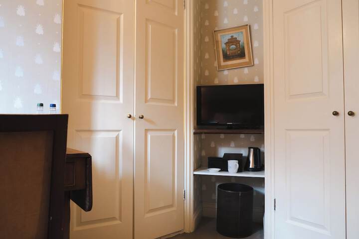Room 10 of 58