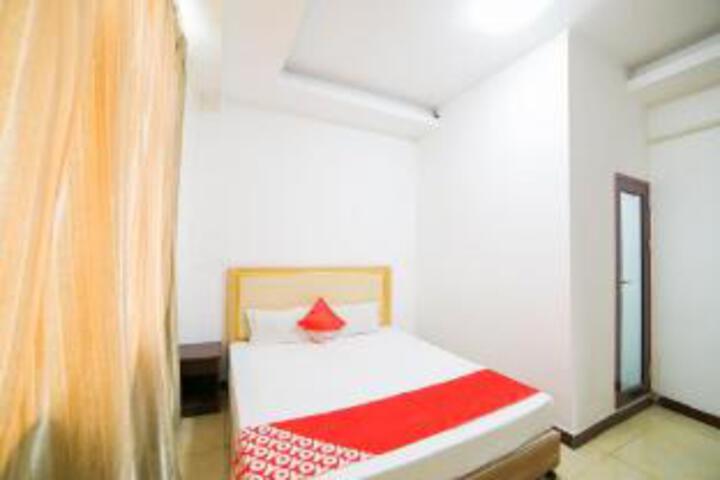 Room 6 of 7
