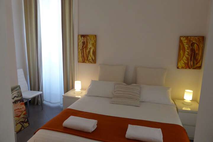 Room 5 of 30