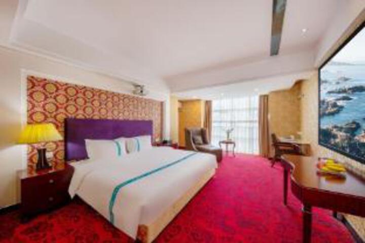 Room 6 of 7
