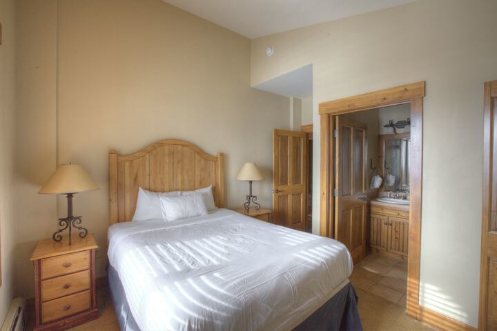 Room 5 of 137