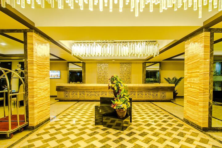 Hotel Interior 5 of 149