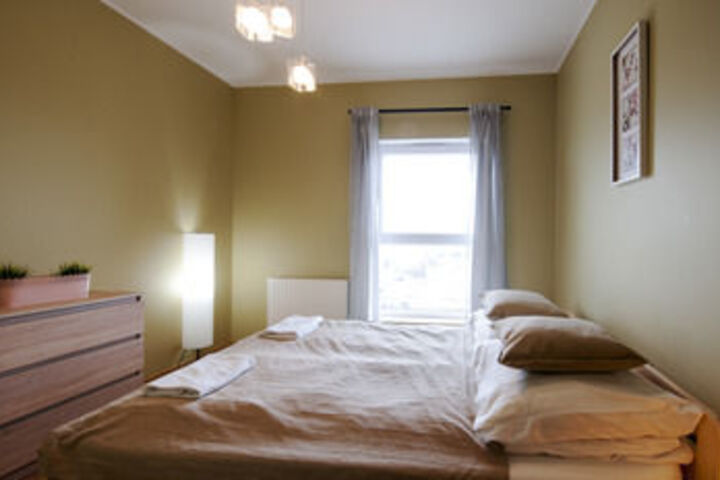 Room 13 of 37