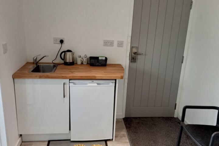Room 4 of 24