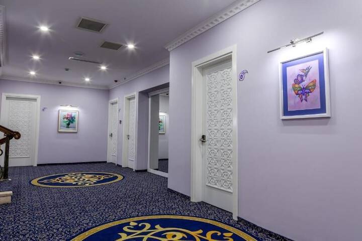 Ballroom/Hall 74 of 78