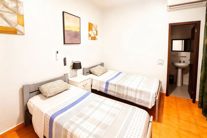 Room 22 of 112