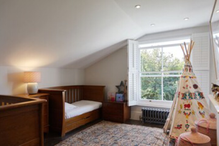 Room 16 of 17