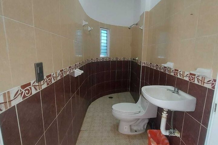 Room 16 of 29