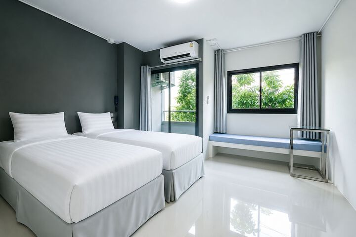 Room 10 of 50