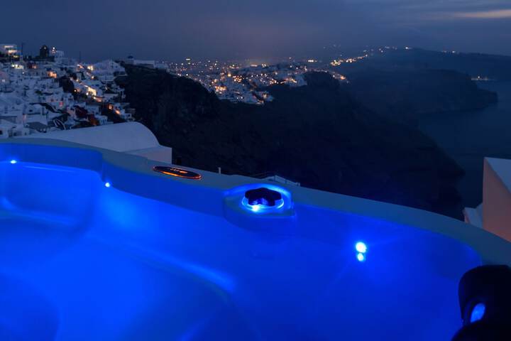 Hot Tub 55 of 71