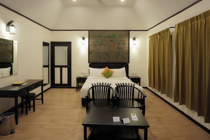 Room 6 of 76