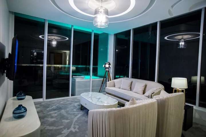 Room 3 of 35