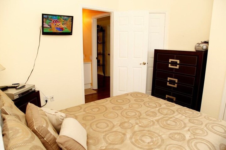 Room 8 of 39