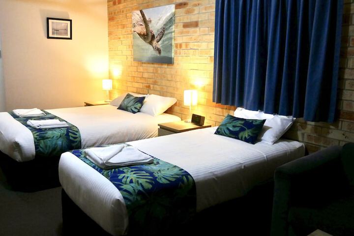 Room 5 of 24