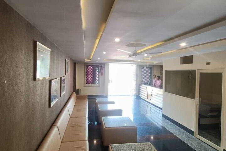 Hotel Interior 6 of 91