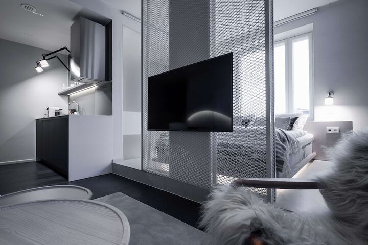 Room 52 of 122