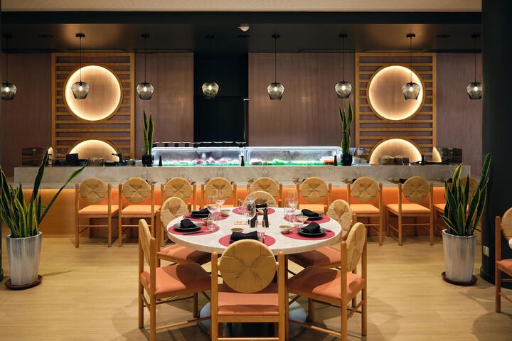 Dining 126 of 152