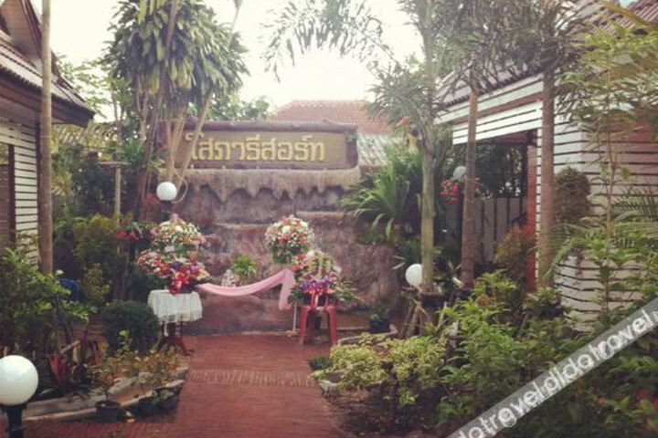 Hotel 4 of 6