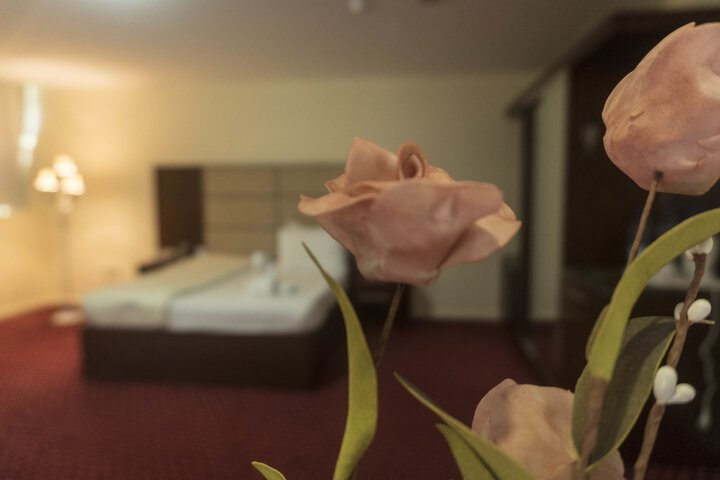 Room 9 of 24