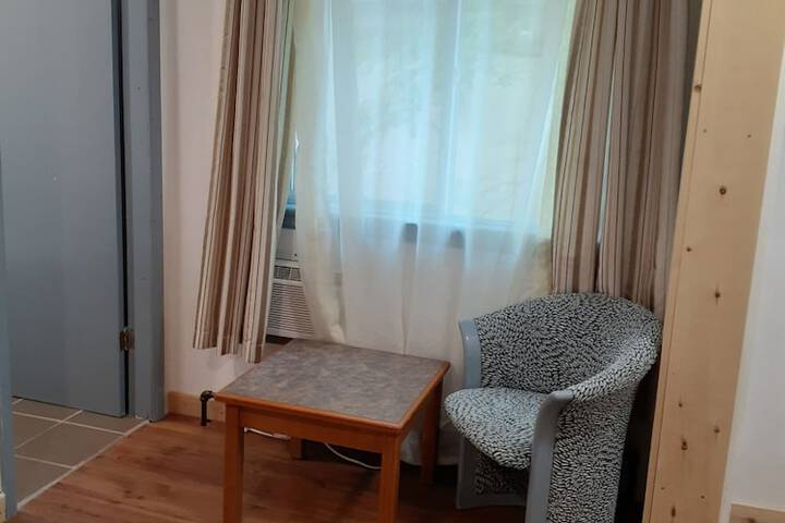 Room 17 of 46