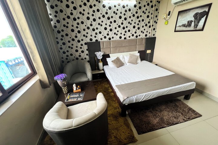 Room 20 of 54