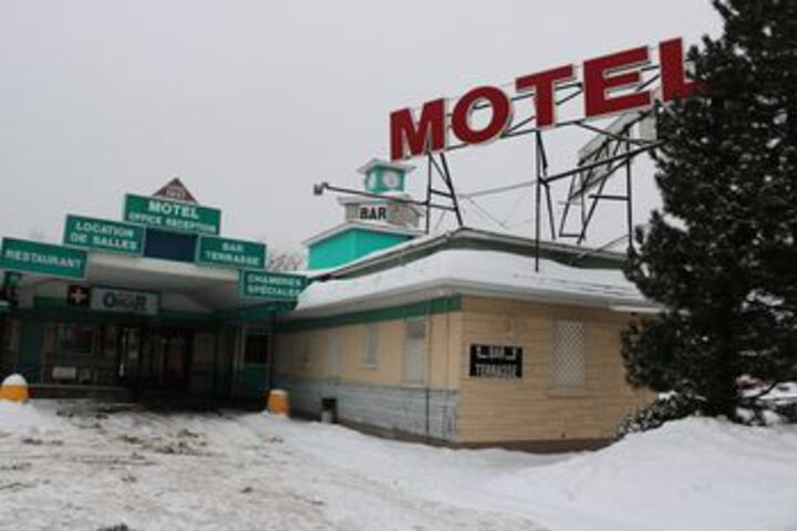 Hotel 52 of 54