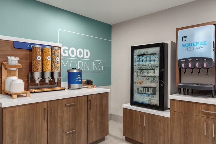 Breakfast/Coffee Service 26 of 31