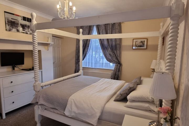 Room 3 of 22
