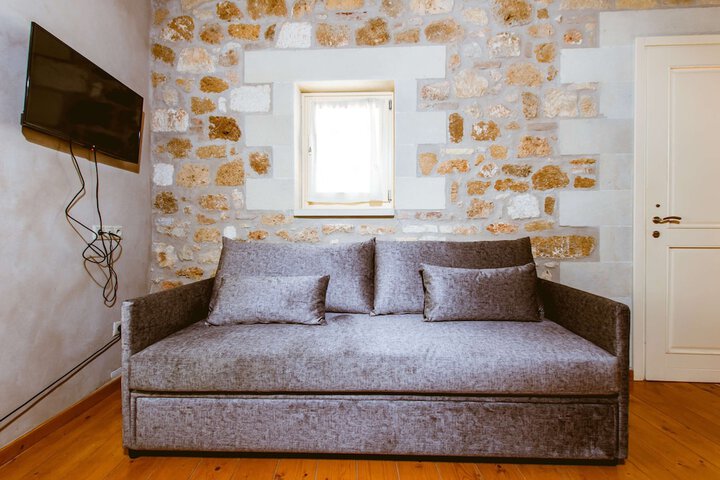 Room 26 of 148