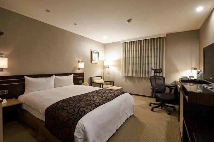 Room 13 of 72