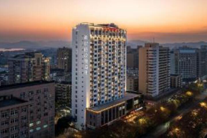 Hampton by Hilton Hangzhou West Lake Lakeside Wulin Square