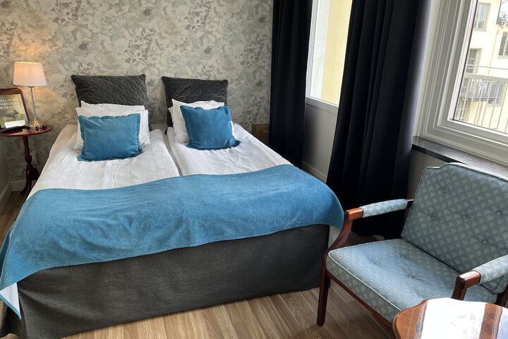 Room 37 of 91