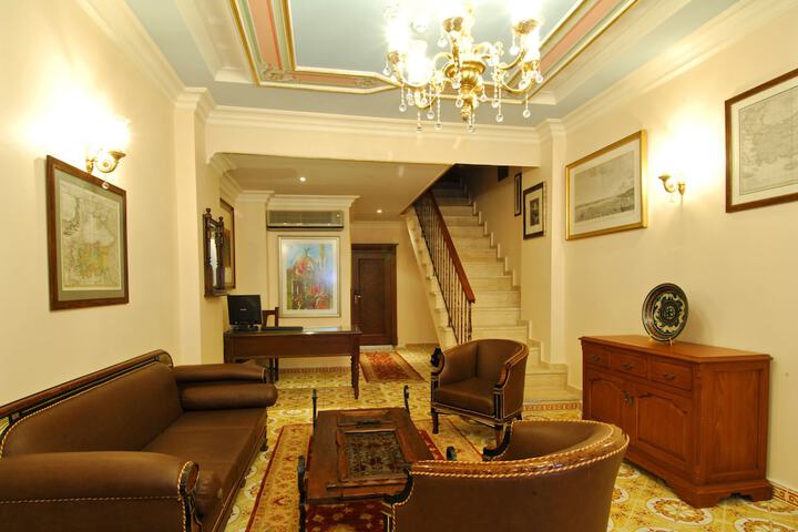 Room 15 of 50