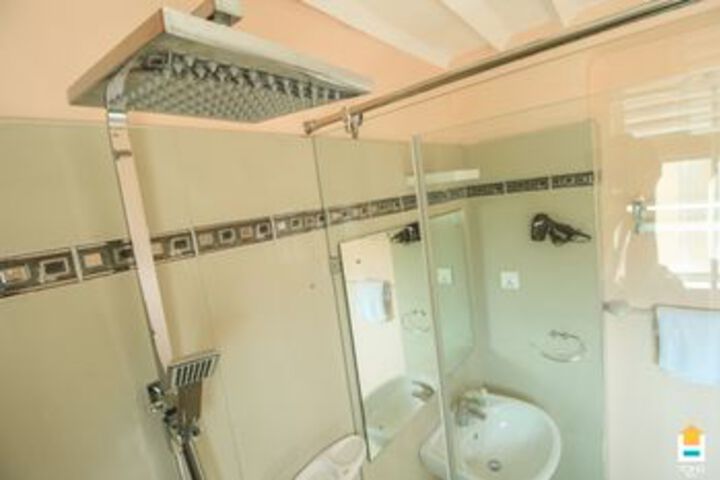 Room 3 of 45