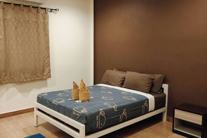 Room 7 of 38