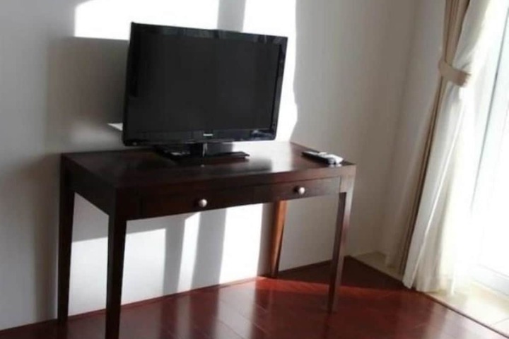 Room 14 of 68